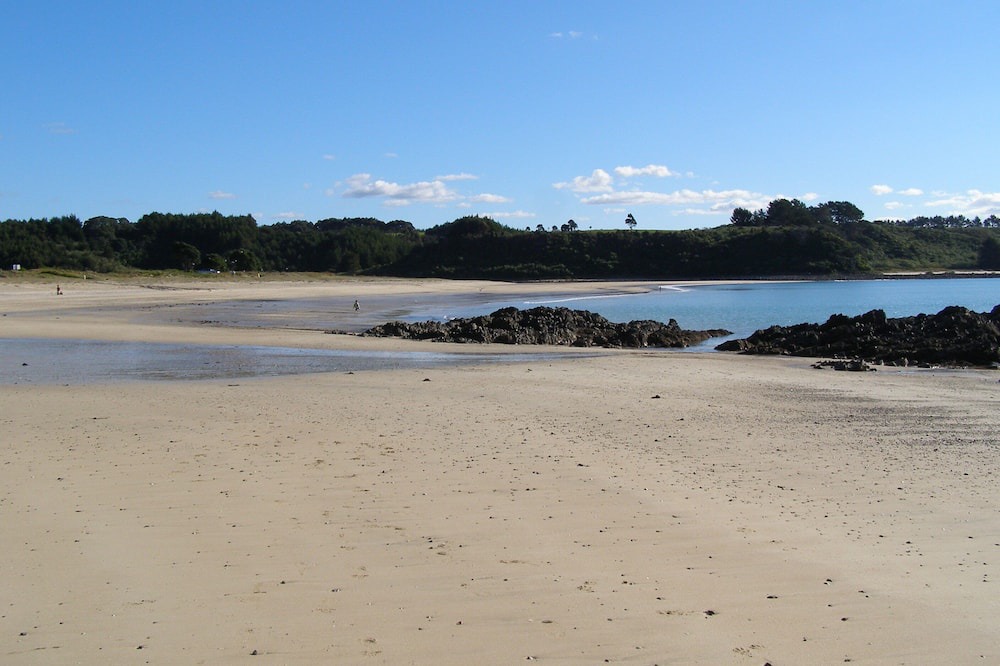 Photo of Others in Te Tii