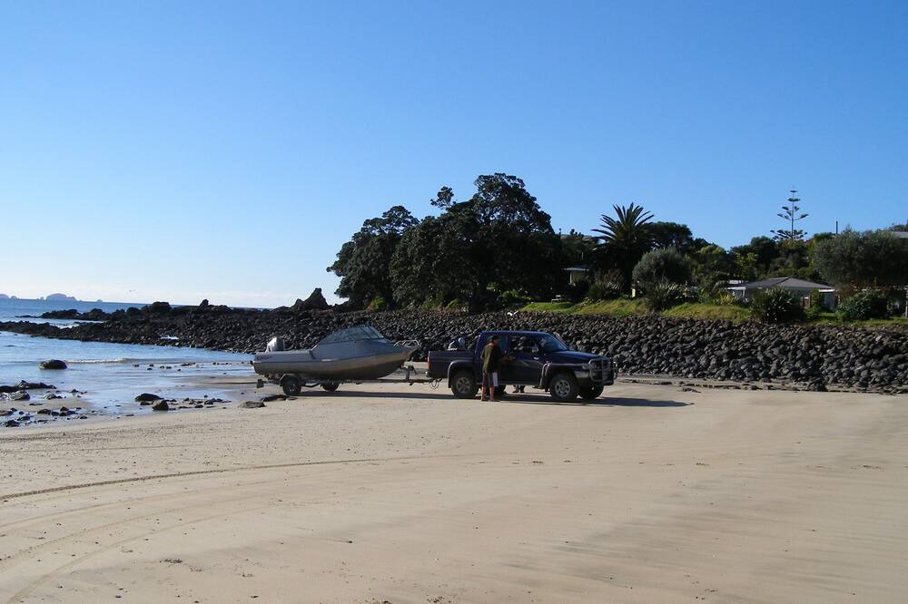 Photo of Others in Te Tii