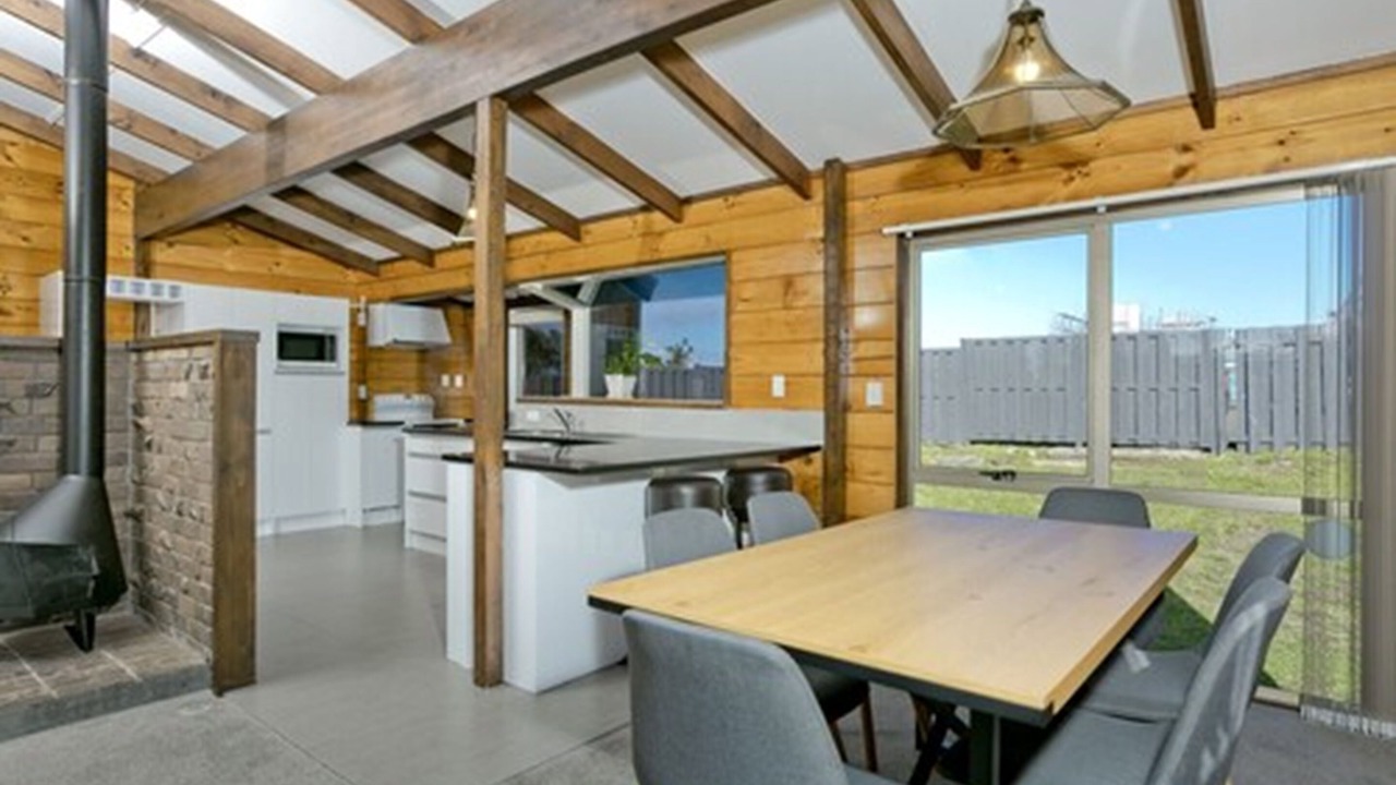 Photo of Others in Northcote