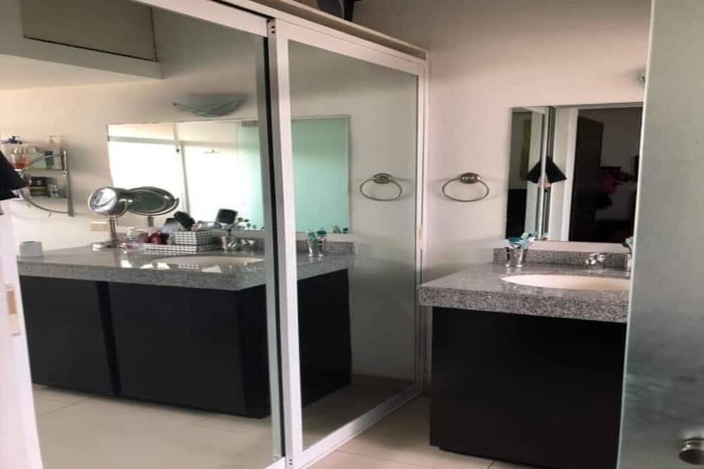Photo of Bedroom in San Nicolas de los Garza