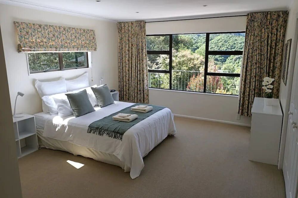 Photo of Bedroom in Picton