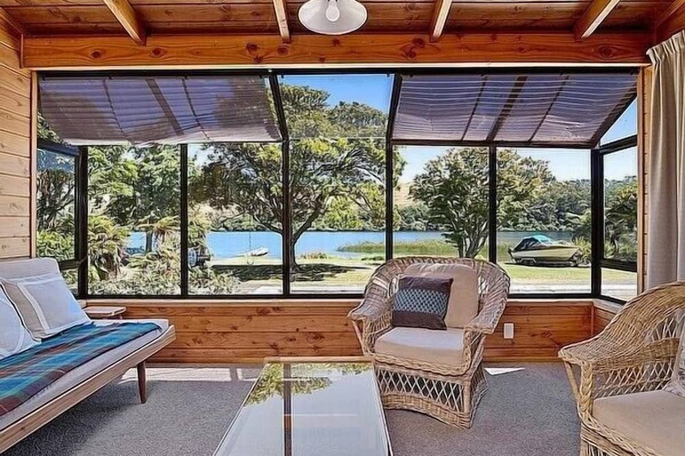 Photo of Livingroom in Okere Falls
