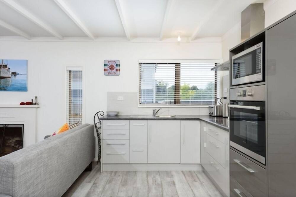 Photo of Kitchen in Papamoa Beach