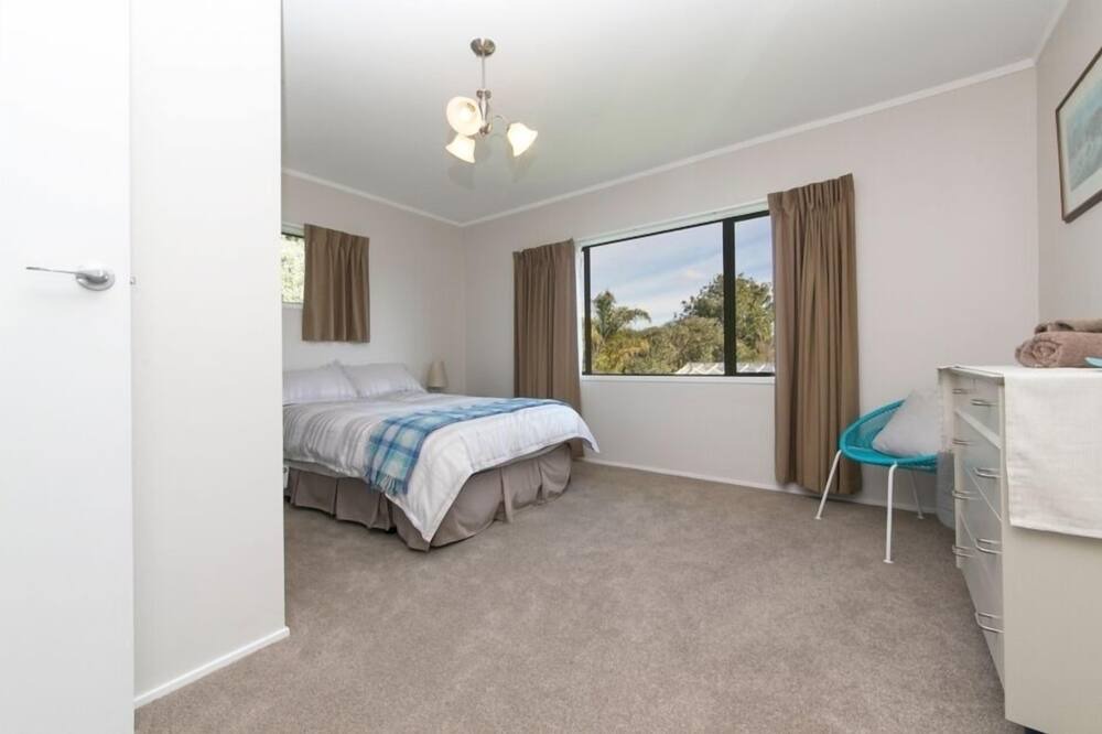 Photo of Bedroom in Kumeu