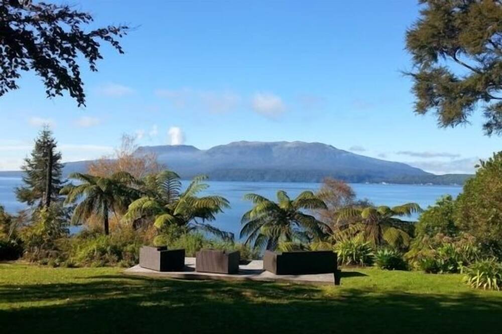 Photo of Others in Lake Tarawera