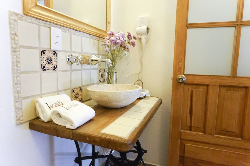 Photo of Bathroom in Del Carmen