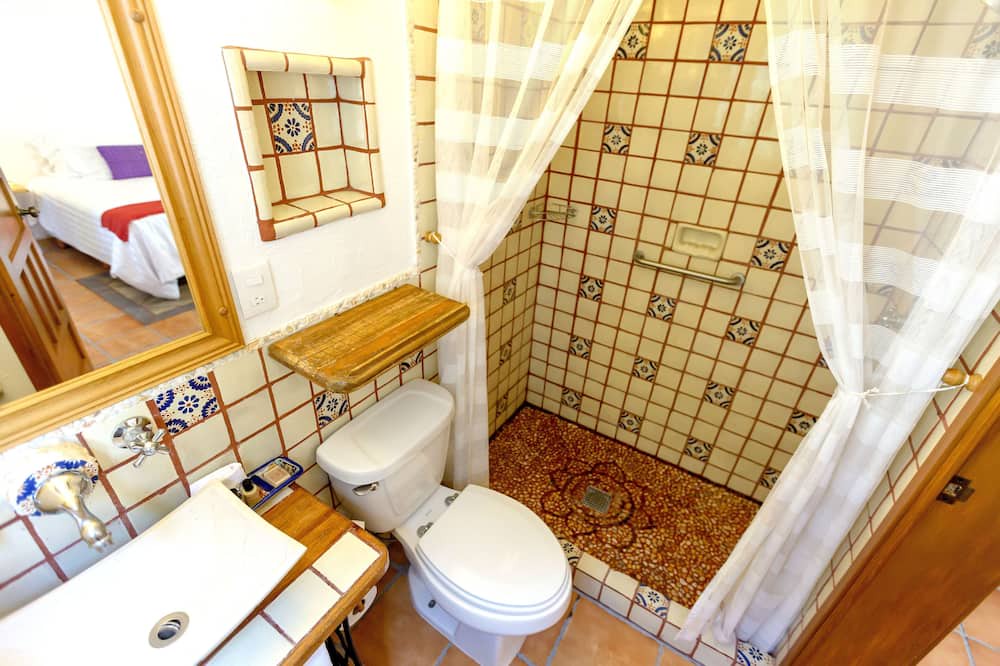 Photo of Bathroom in Del Carmen