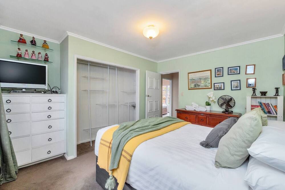 Photo of Bedroom in St. Heliers