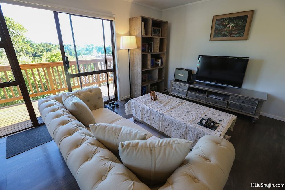 Photo of Livingroom in Northcote