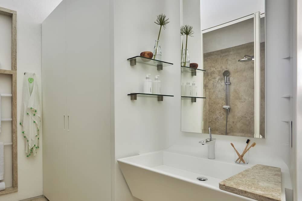 Photo of Bathroom in Zona Hotelera