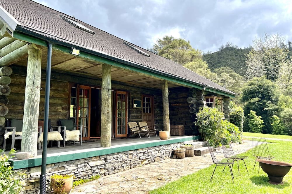 Photo of Outdoor in Hikuai