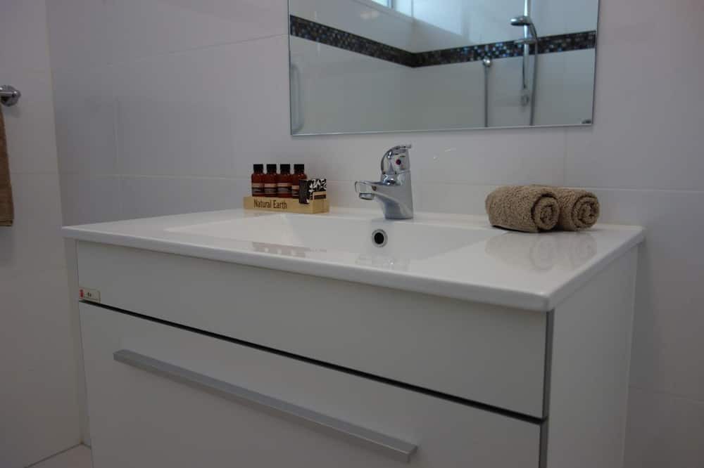 Photo of Bathroom in Parakai