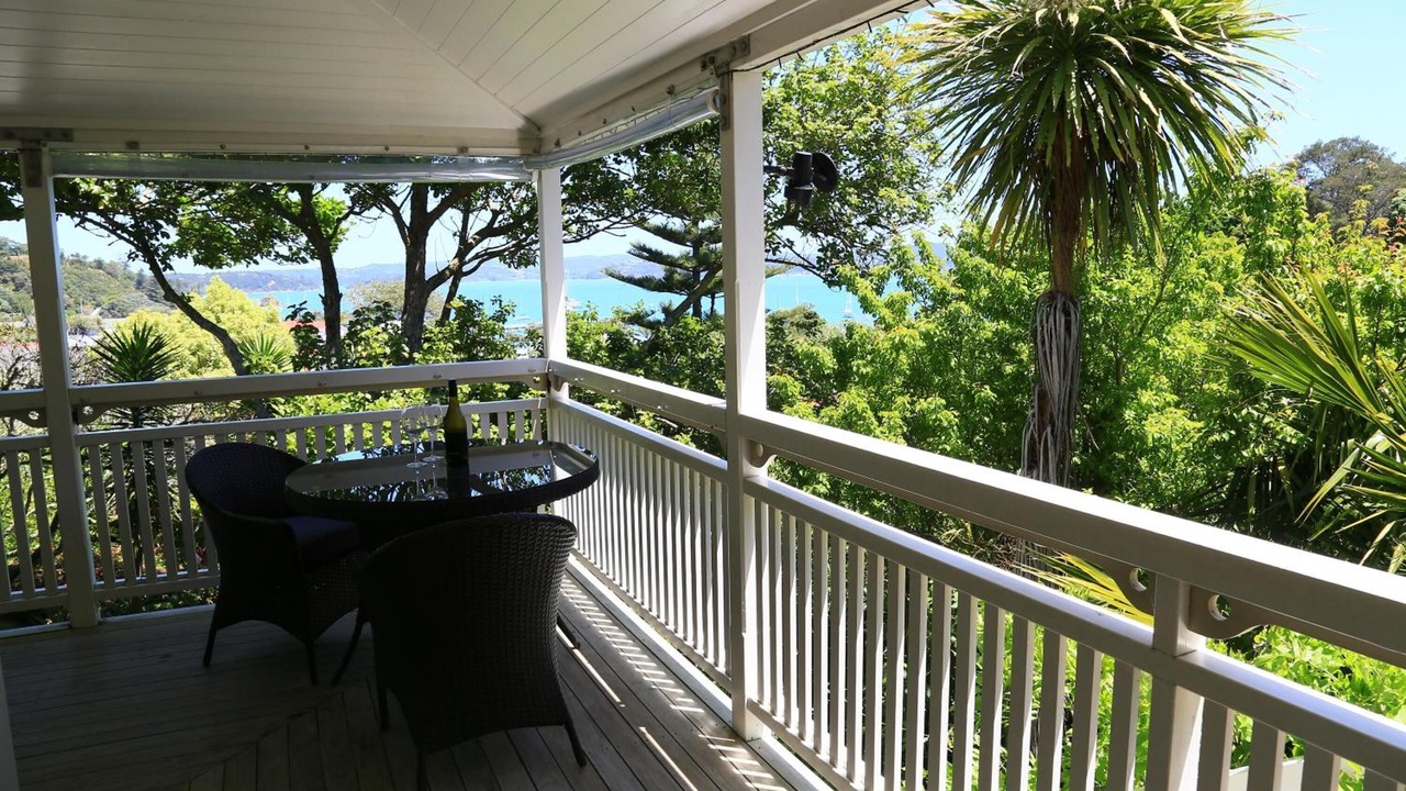 Photo of Patio Balcony in Russell