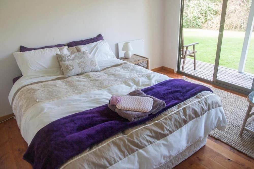 Photo of Bedroom in Albany Heights