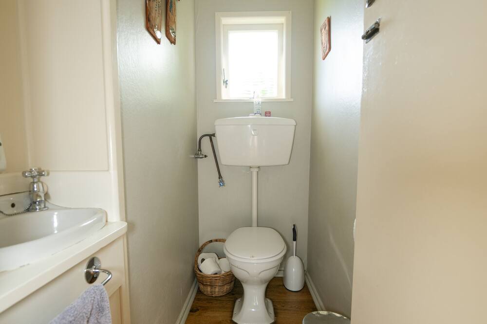 Photo of Bathroom in Leigh