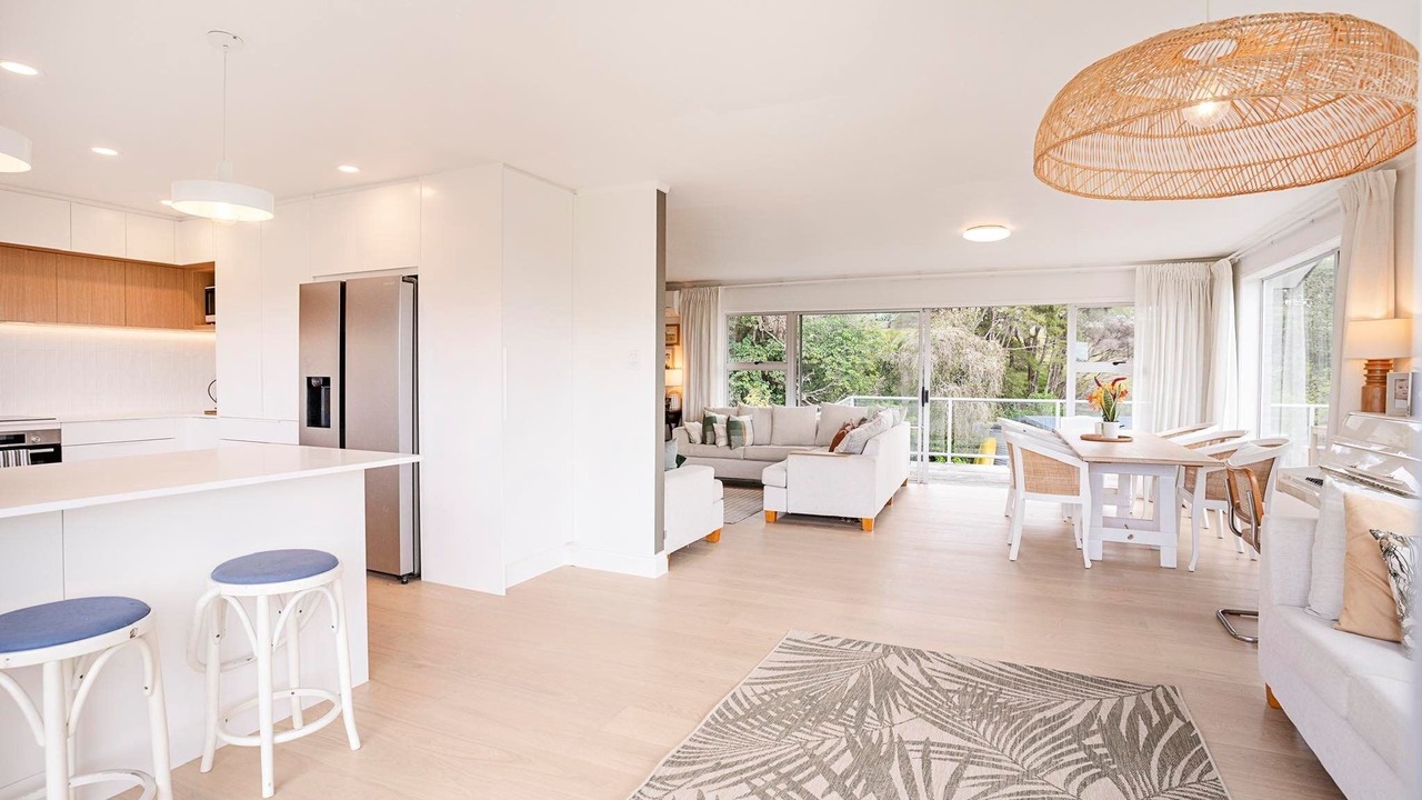 Photo of Livingroom in Mahurangi