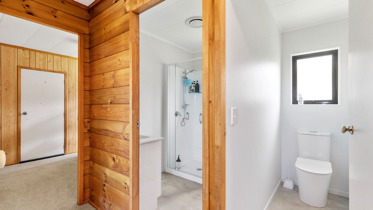 Photo of Bathroom in Snells Beach
