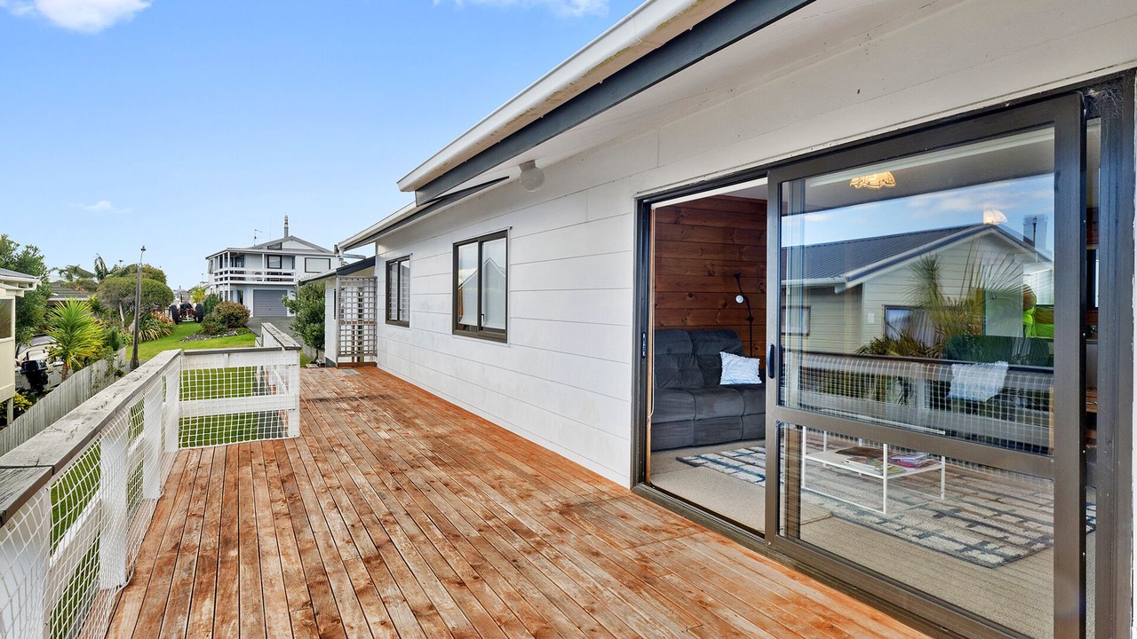 Photo of Patio Balcony in Snells Beach