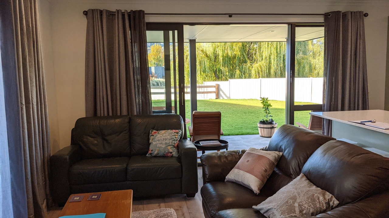 Photo of Livingroom in Lowburn