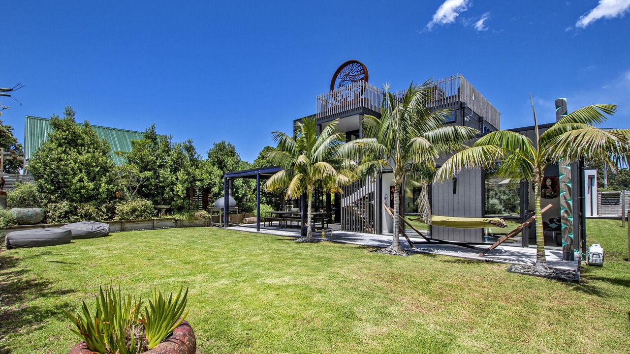 Photo of Patio Balcony in Matapouri
