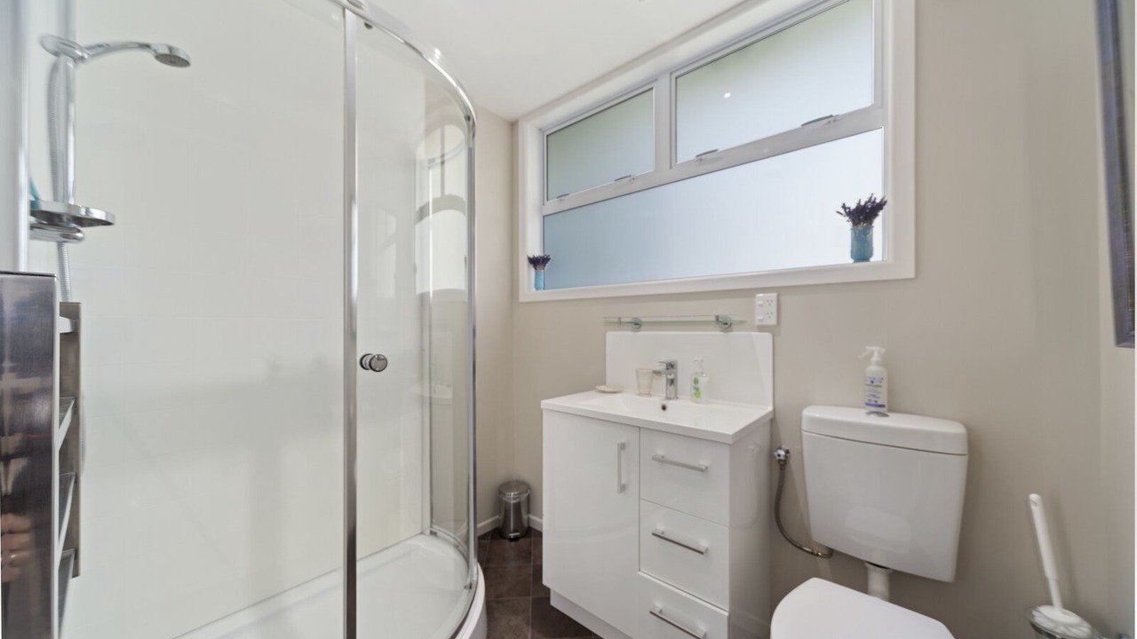 Photo of Bathroom in Turangi