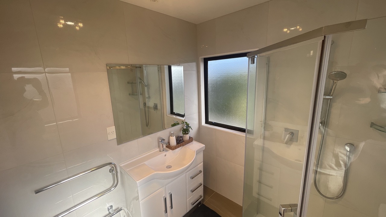 Photo of Bathroom in Greenlane - Ellerslie