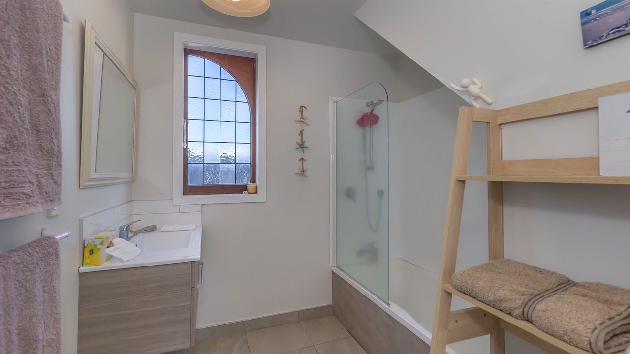Photo of Bathroom in Himatangi Beach