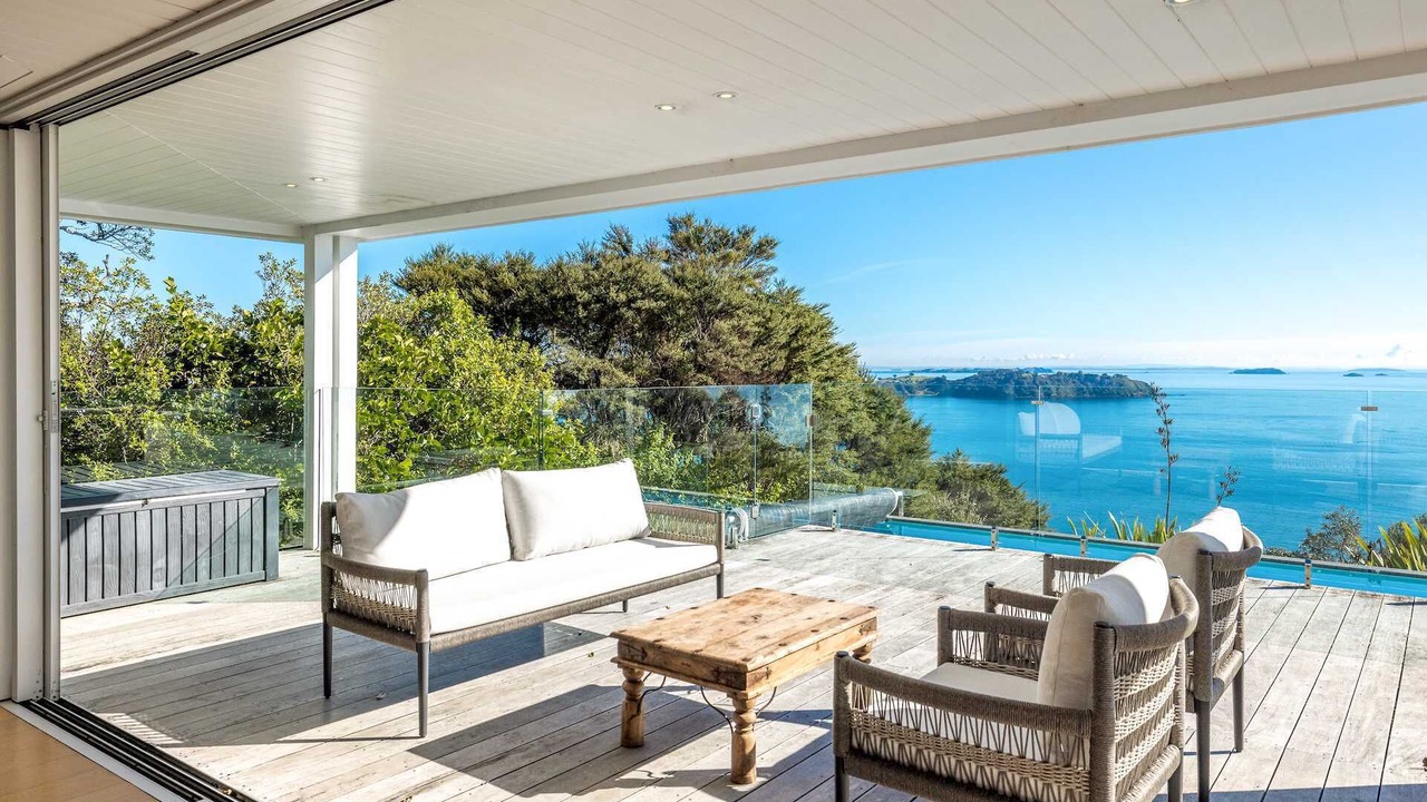 Photo of Patio Balcony in Waiheke Island