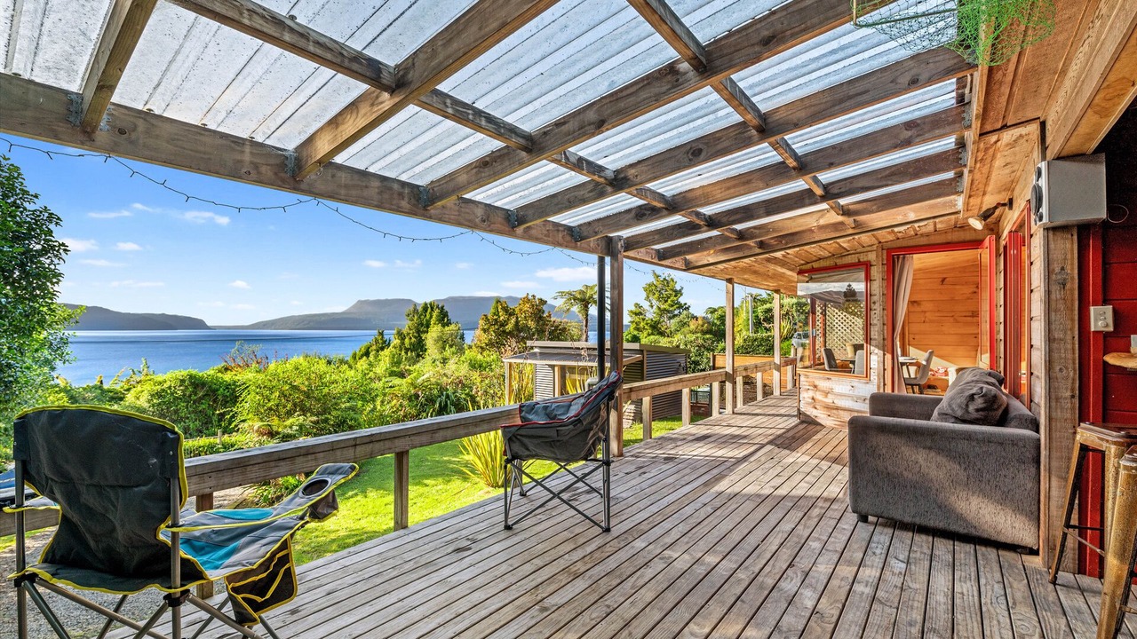 Photo of Patio Balcony in Lake Tarawera