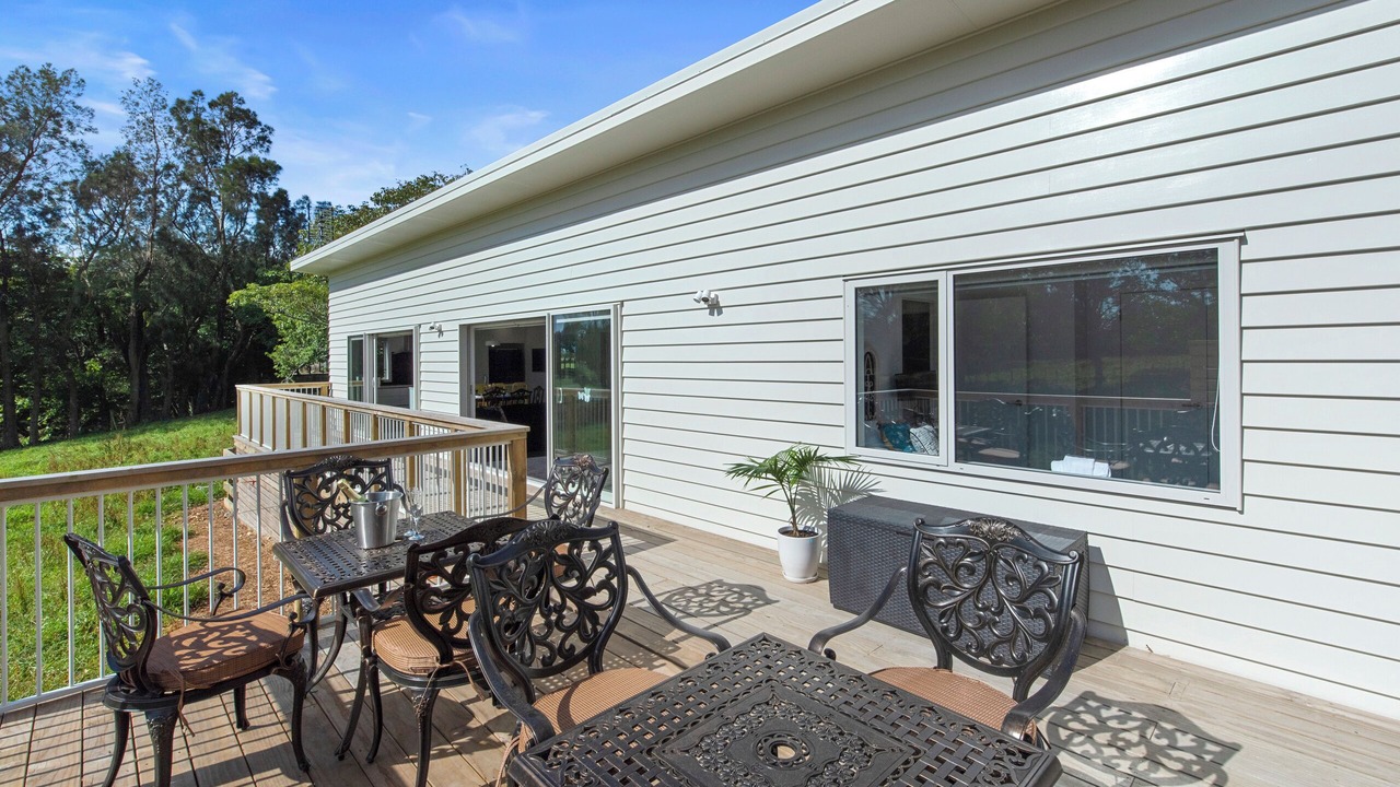 Photo of Outdoor in Lepperton