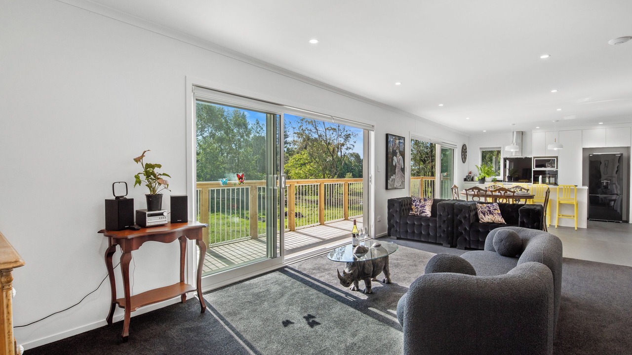Photo of Livingroom in Lepperton