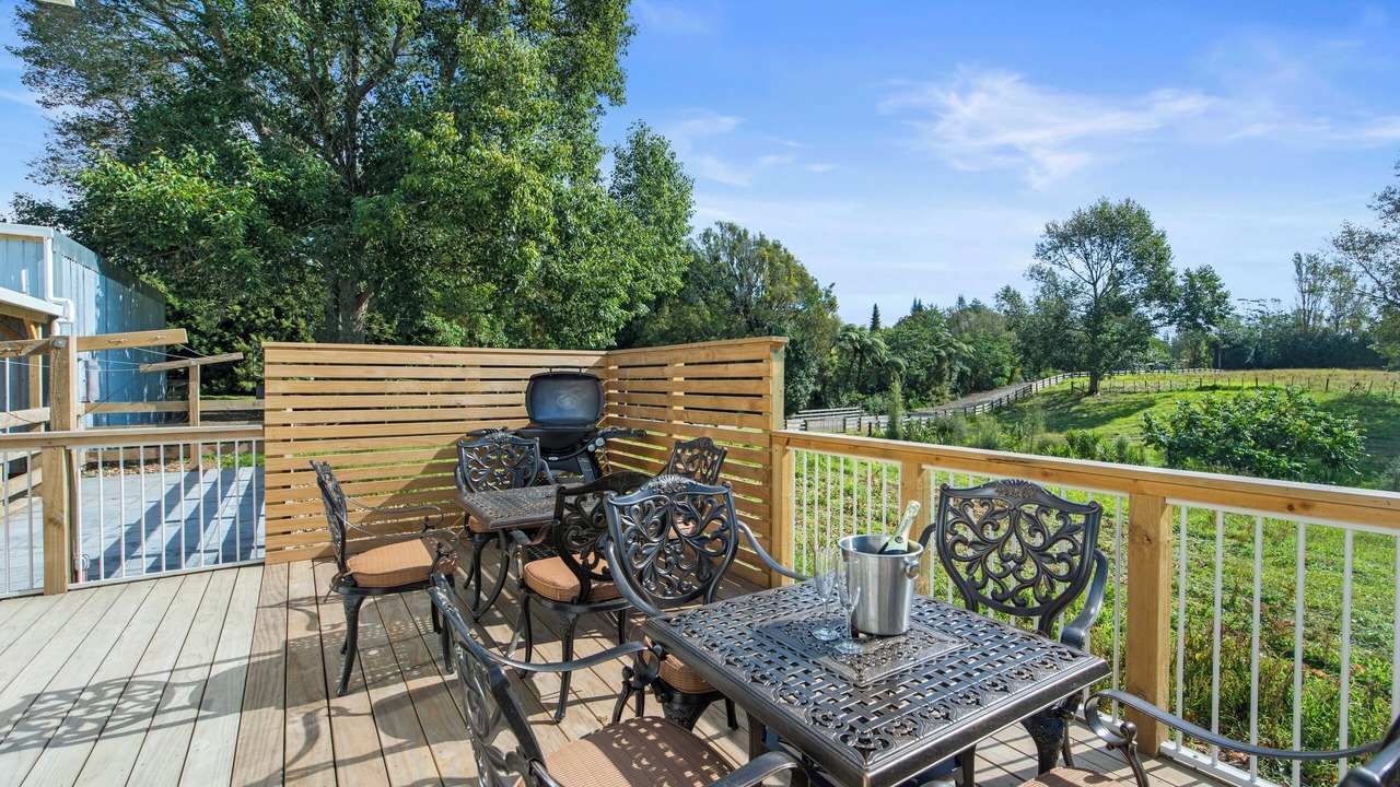 Photo of Outdoor in Lepperton
