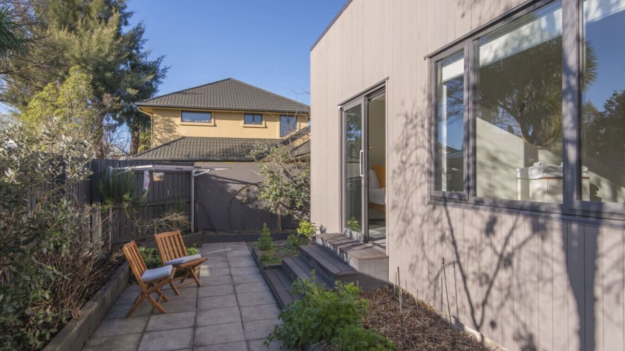 Photo of Patio Balcony in Edgeware