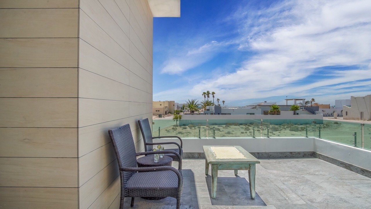 Photo of Patio Balcony in Laguna Shores