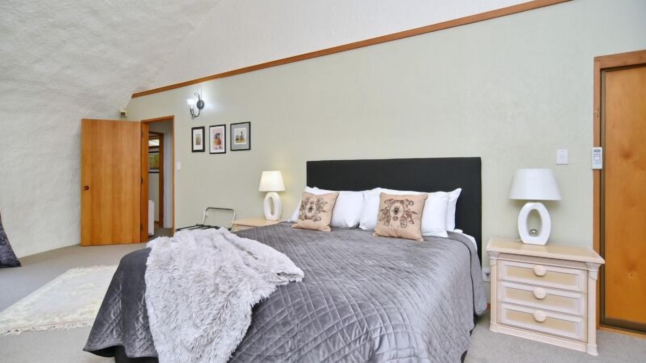 Photo of Bedroom in Burnside