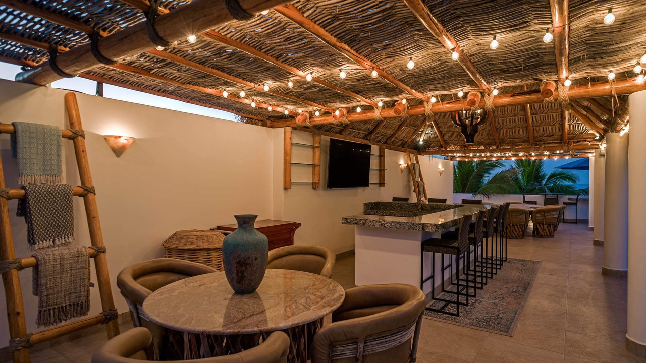 Photo of Outdoor in Buzzards