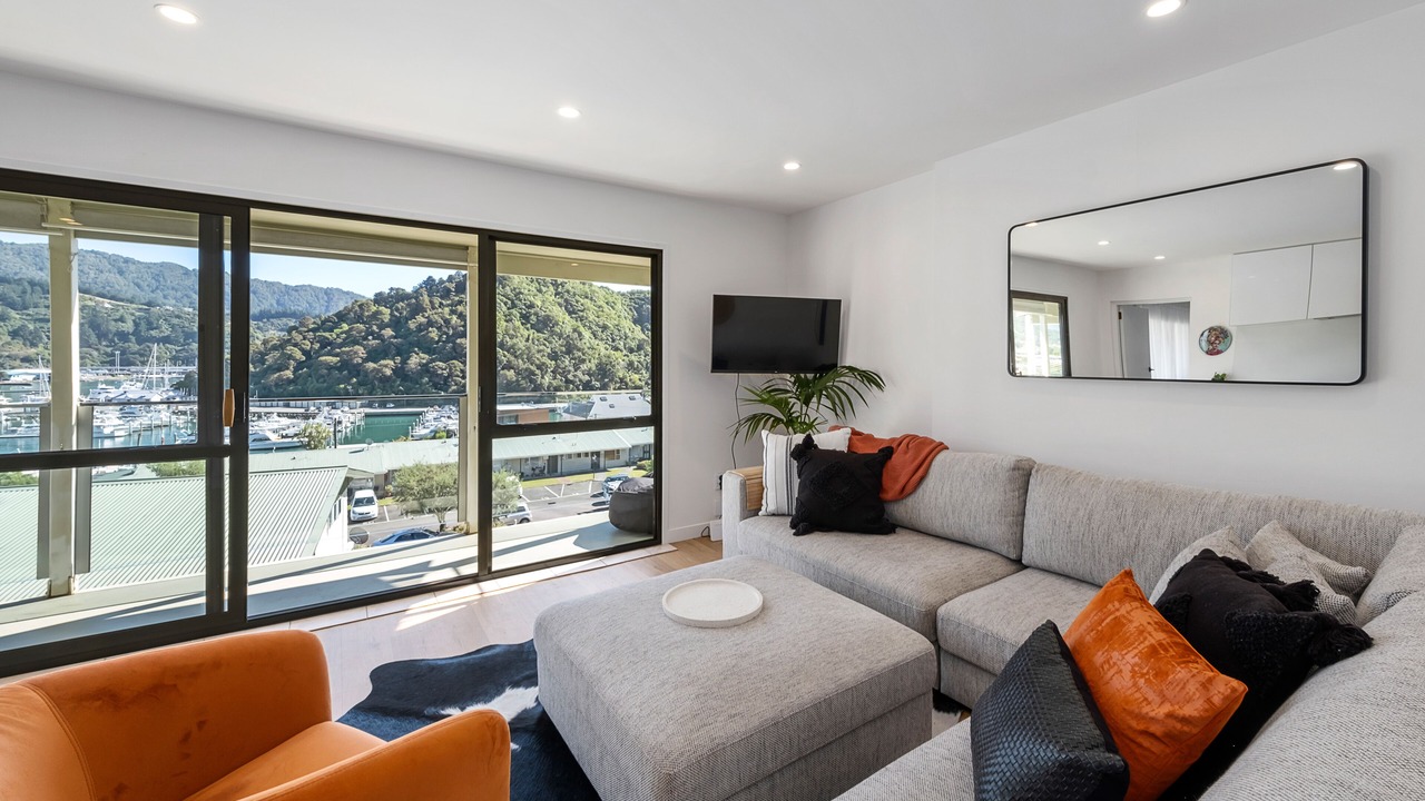 Photo of Livingroom in Picton