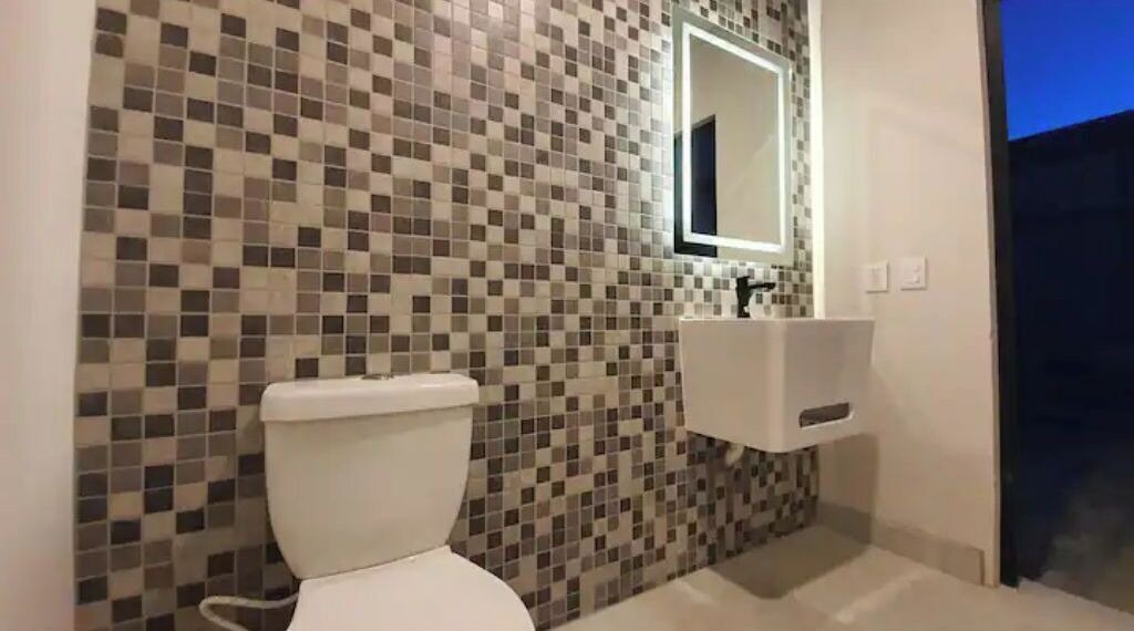 Photo of Bathroom in Laguna Shores