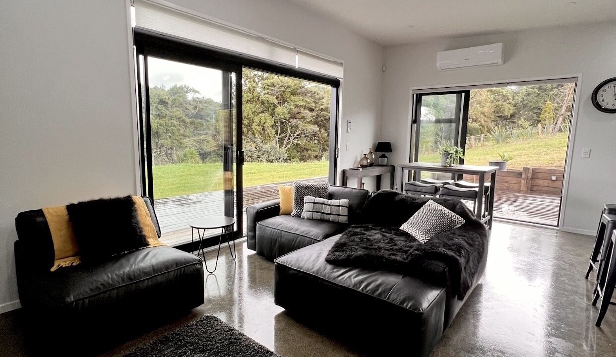Photo of Livingroom in Swanson
