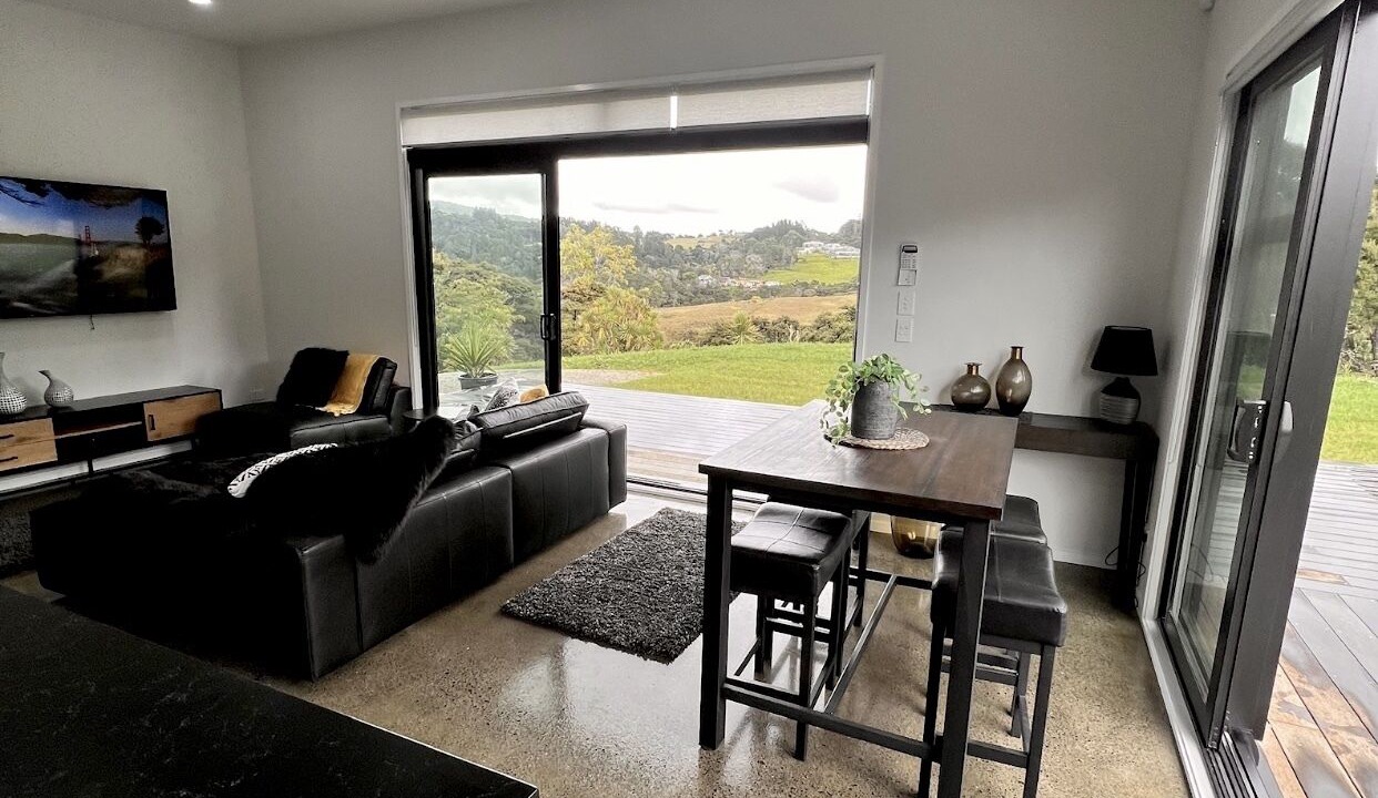 Photo of Livingroom in Swanson