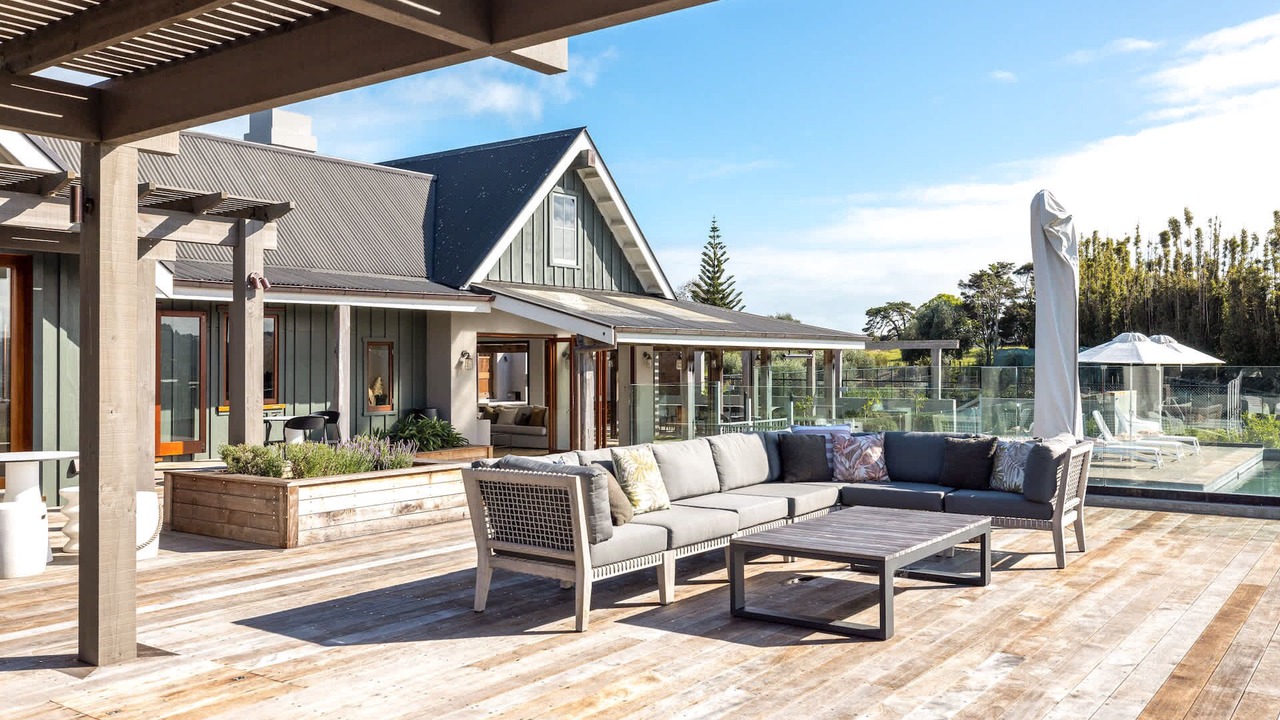 Photo of Patio Balcony in Surfdale