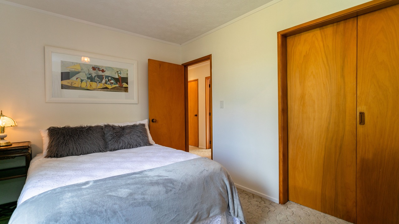 Photo of Bedroom in Swanson