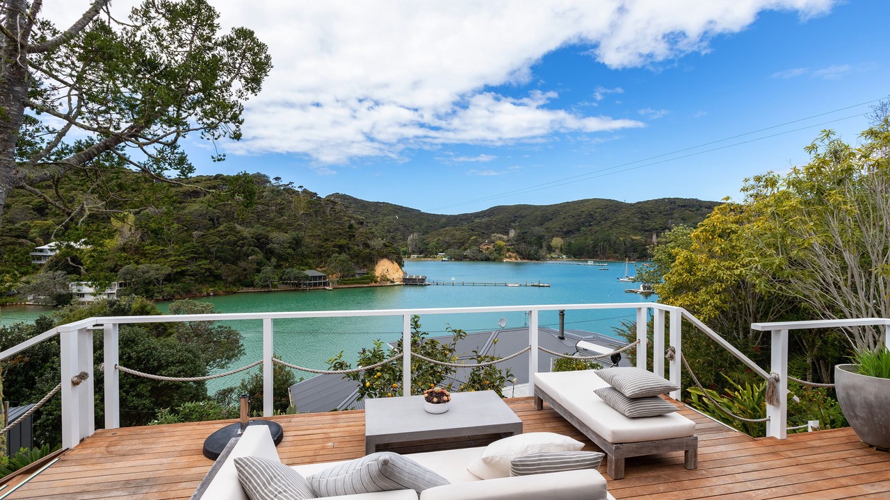 Photo of Patio Balcony in Kawau Island