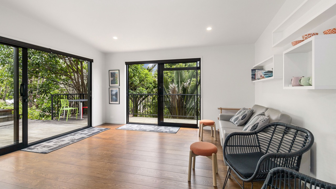 Photo of Livingroom in Mahurangi