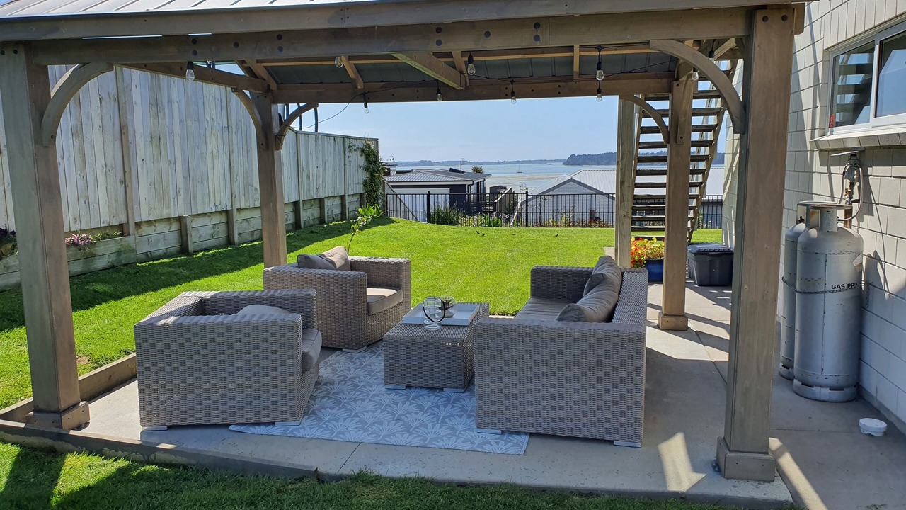 Photo of Patio Balcony in Omokoroa
