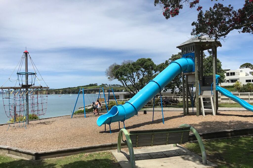 Photo of Others in Algies Bay
