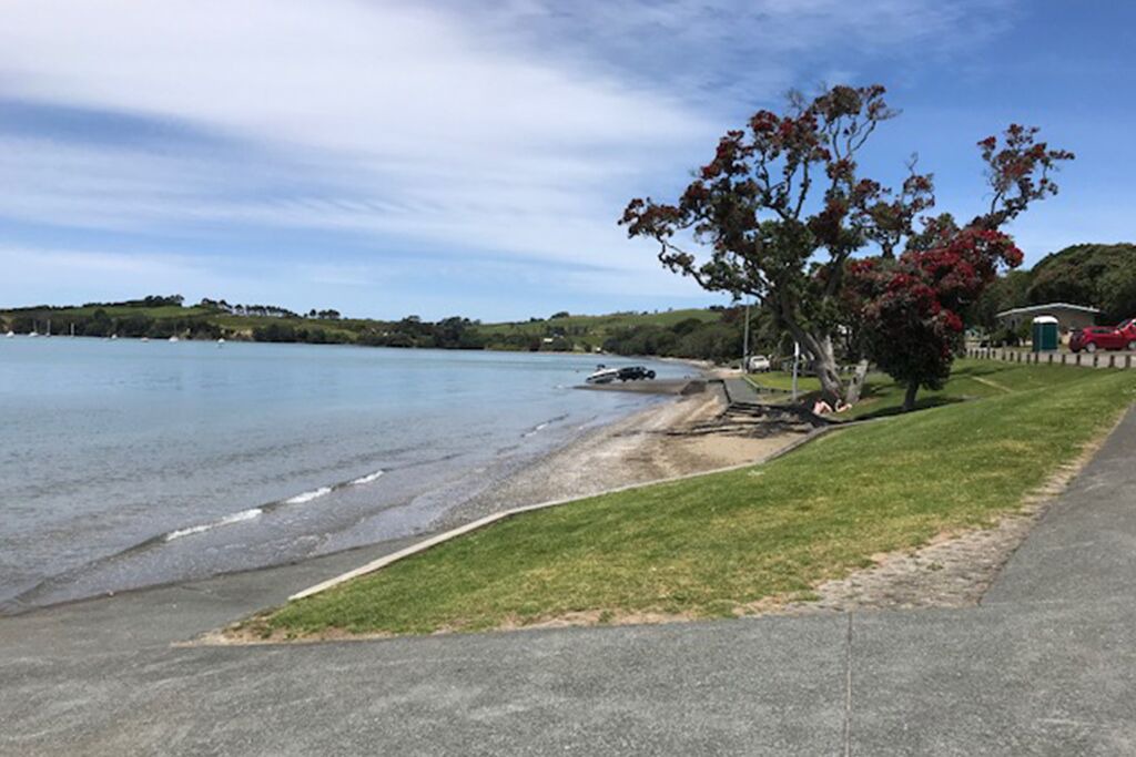 Photo of Others in Algies Bay