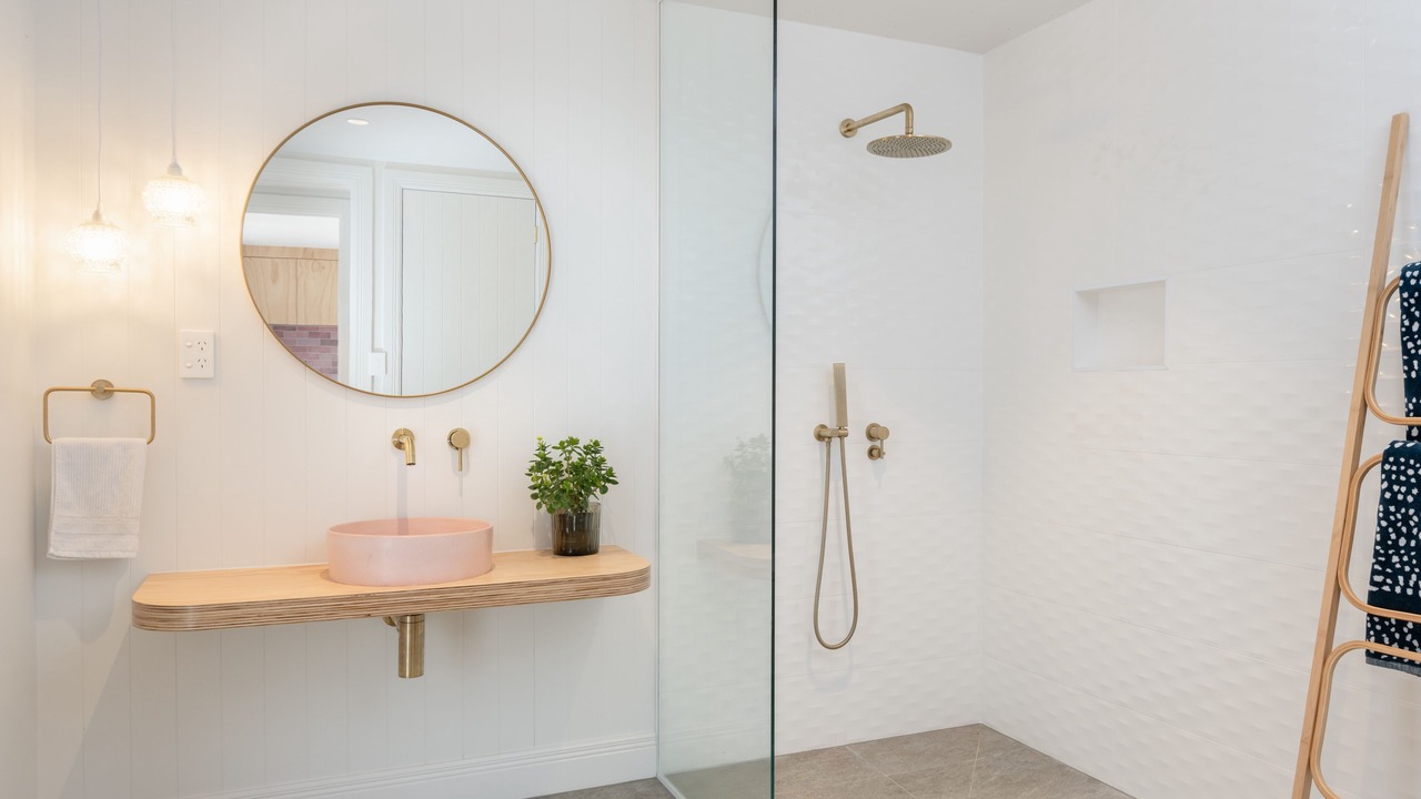 Photo of Bathroom in Muriwai