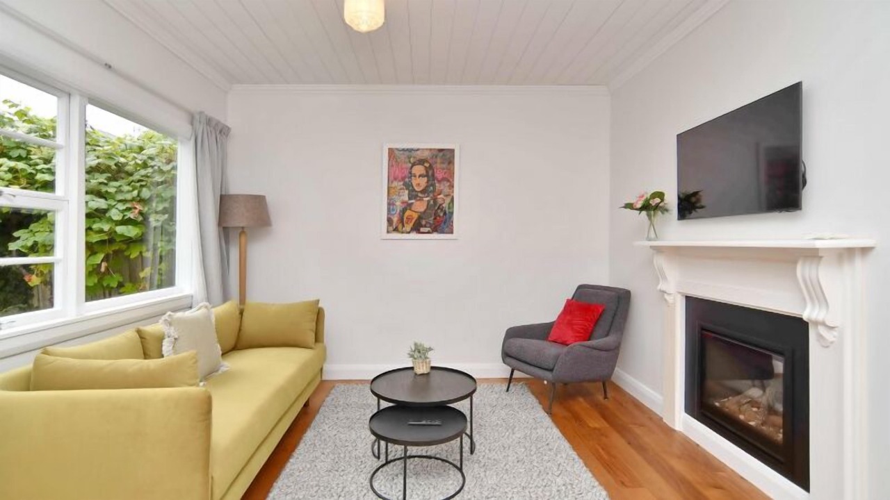 Photo of Livingroom in Edgeware