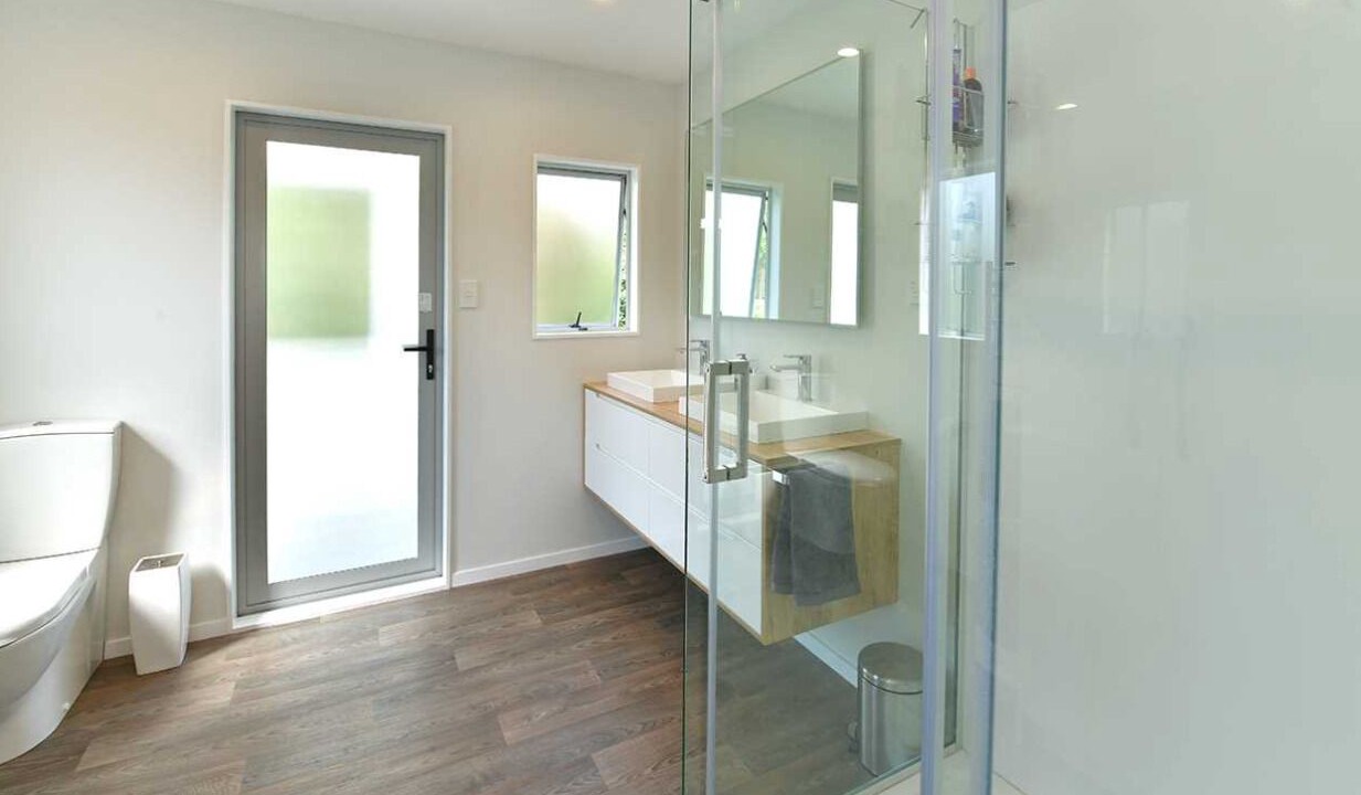 Photo of Bathroom in Snells Beach